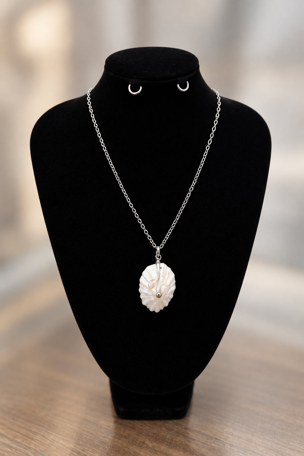 Wire Wrap Shell Necklace