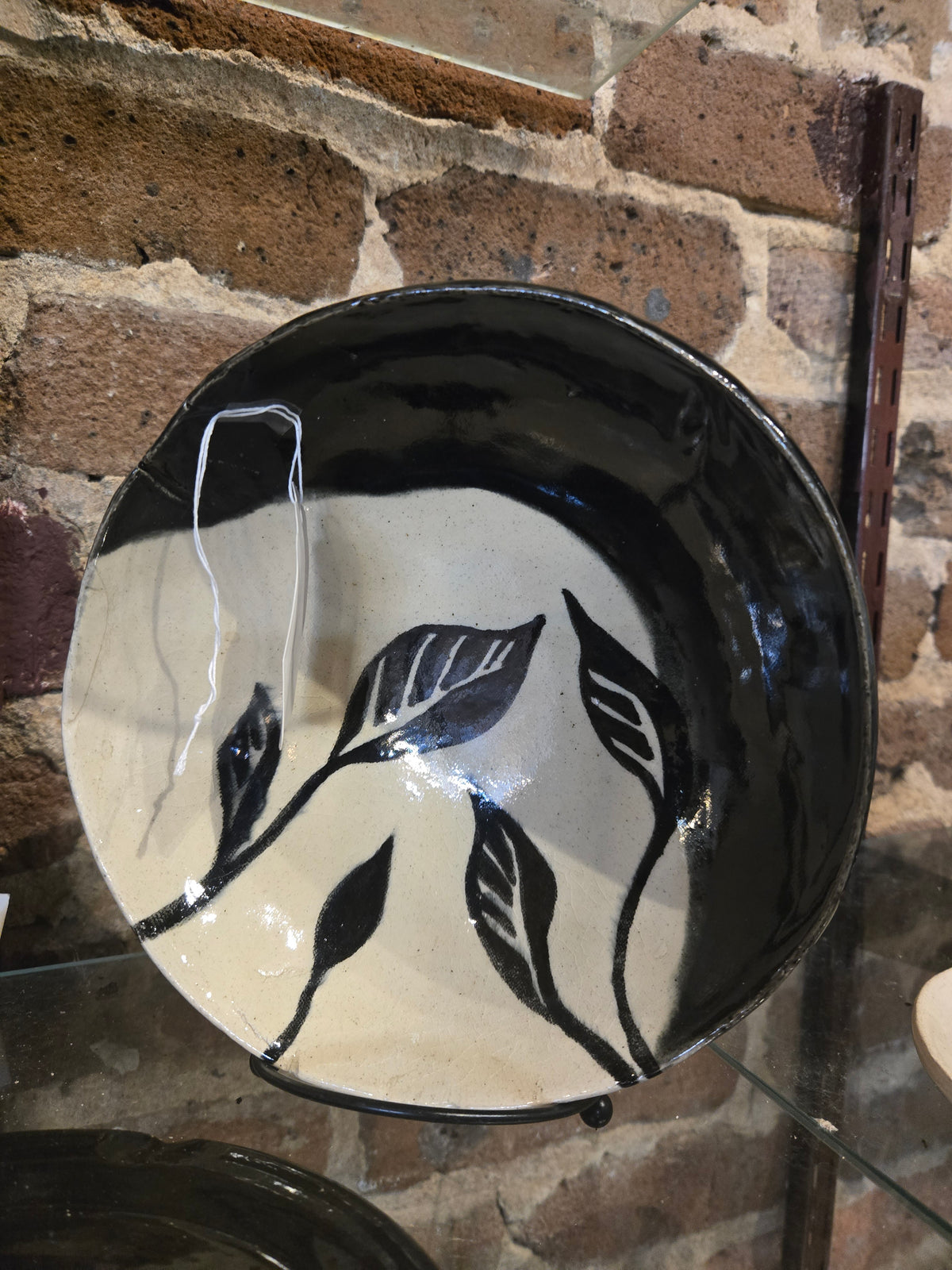Black & White Leaf Bowl